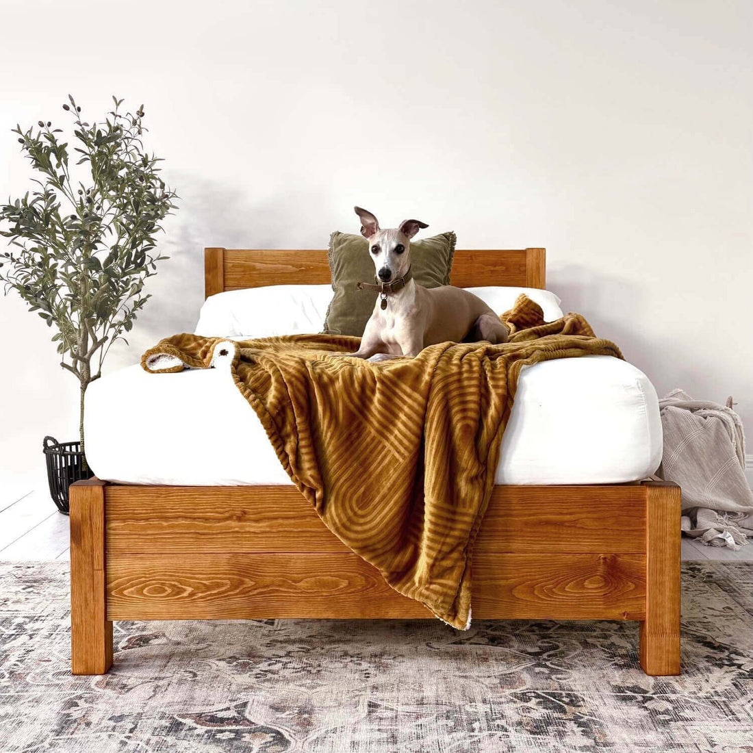 Solid Wood Bed Frame/ Solid Wood Bed